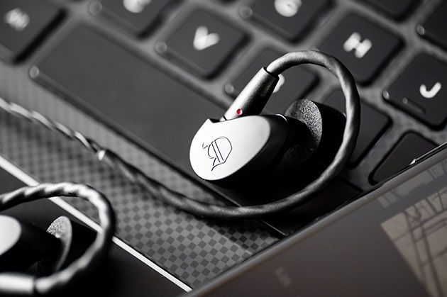 Degauss Twelve Drivers - komentarz
