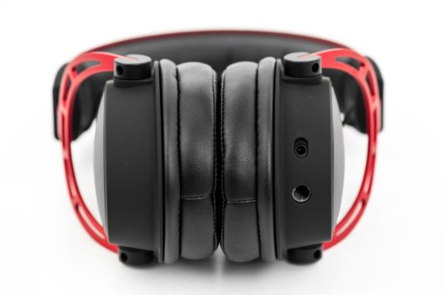 HyperX Cloud Alpha - odłączany przewód słuchawkowy i odłączany mikrofon