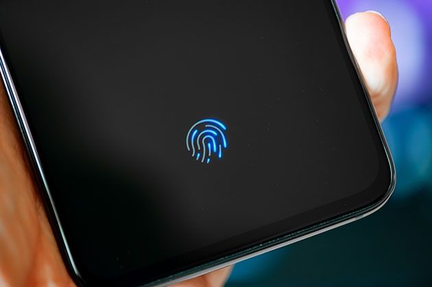 Xiaomi Mi 9 - czytnik linii papilarnych pod ekranem