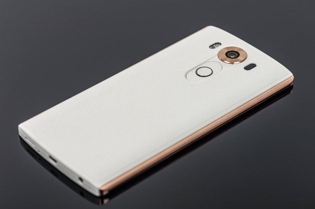 LG V10 - tył