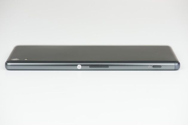Sony Xperia XA Ultra prawy bok