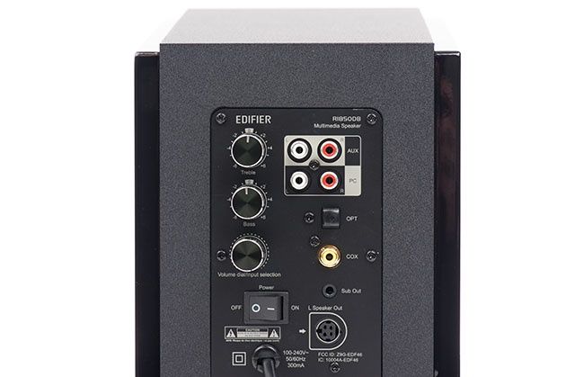 Edifier R1850DB - złącza sygnałowe