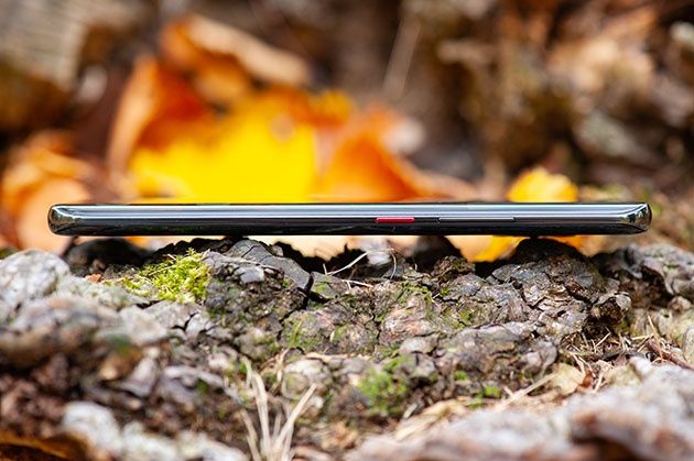 Huawei Mate 20 Pro zaokrąglone krawędzie ekranu