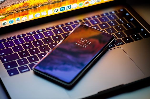 Google Pixel 2 XL - czysty Android w smartfonie
