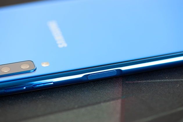Samsung Galaxy A7 2018 - czytnik linii papilarnych