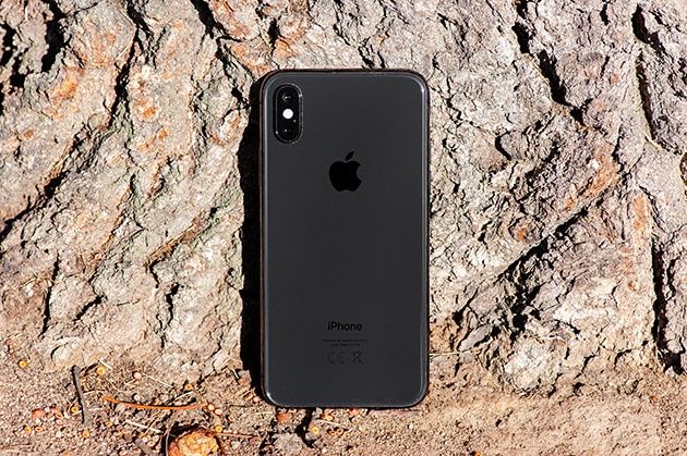 iPhone XS - tył