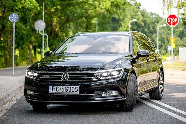 VW Passat Variant - przód