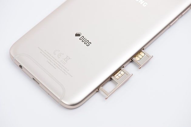 Galaxy J7 2017 Dual SIM - miejsce dla dwóch kart nano SIM