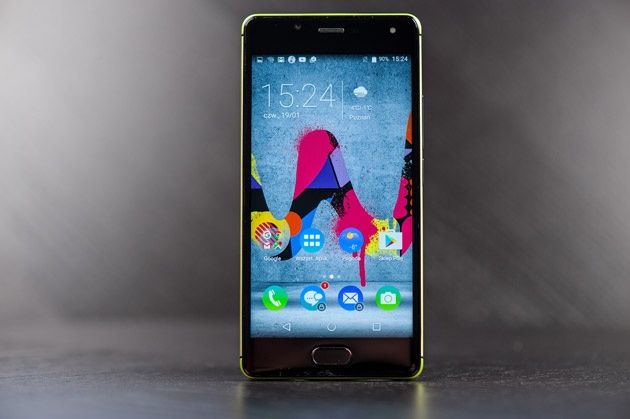 Wiko Ufeel - przód