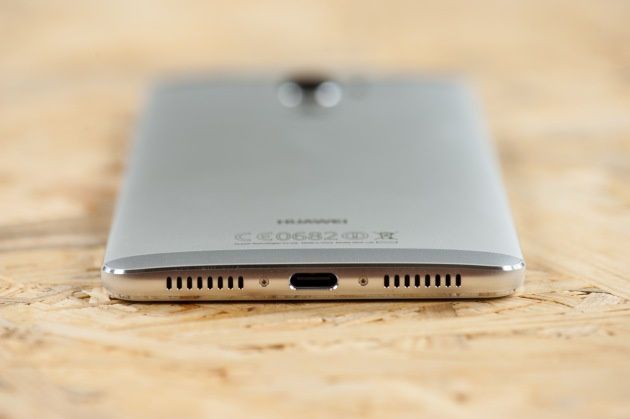 Huawei Mate 9  dolna krawędź