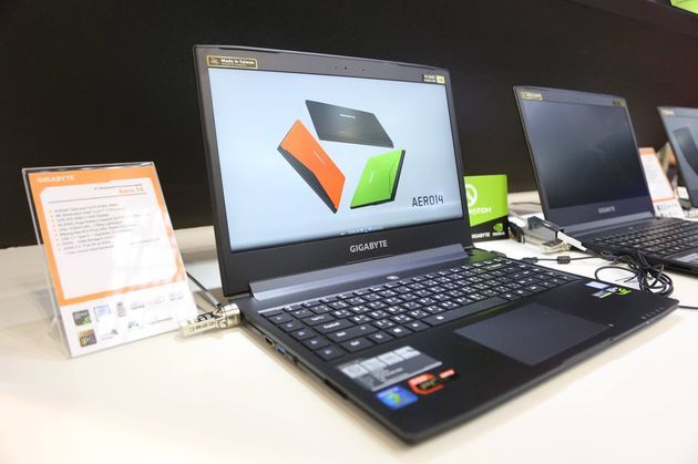 Gigabyte Aero 14 laptop - stoisko Computex 2016