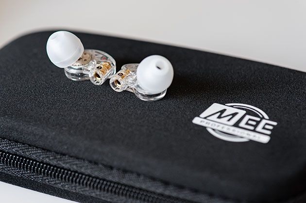MEE Audio M6 Pro 2 gen - pokrowiec ochronny