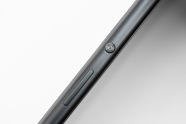 Sony Xperia XA2 Ultra - przyciski