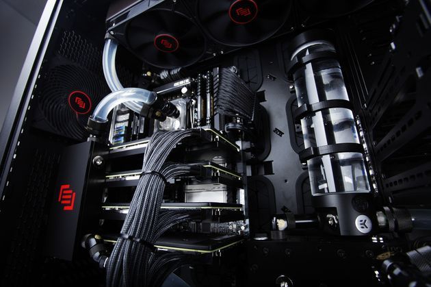 XLIX Super Bowl - komputer Maingear