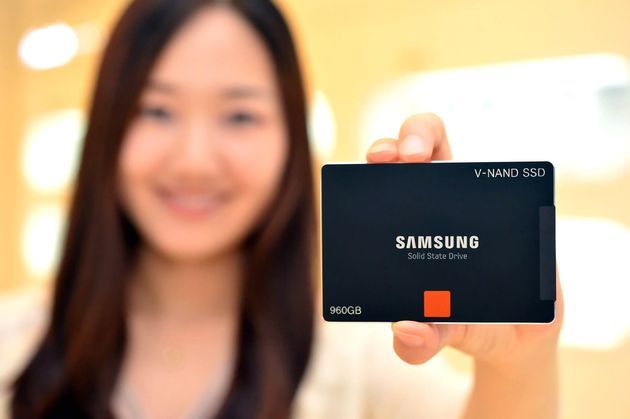 Samsung dysk SSD z pamięciami V-NAND zdjęcie