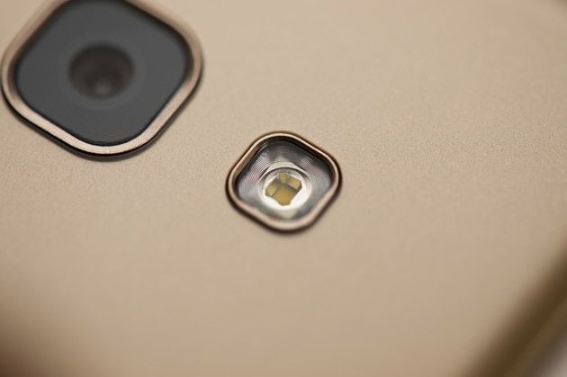Galaxy A5 2017 - aparat tylny z lampą LED