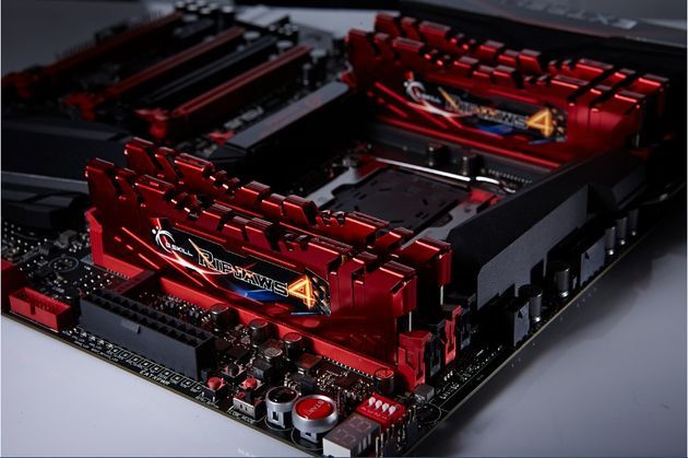 G.Skill RipJaws IV pamięć DDR4 RAM