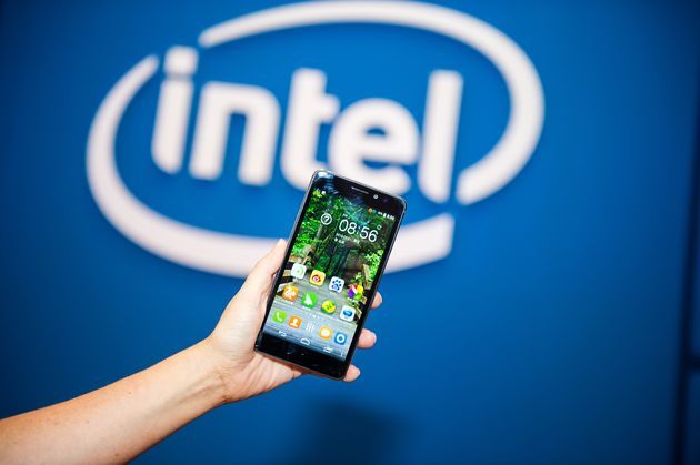 Intel na MWC 2015 - telefon z SoFIA 3G