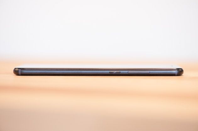Honor 8 Pro prawy bok