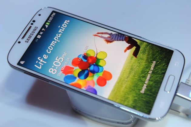 Samsung Galaxy S4 smartfon sprzedaż rokowania