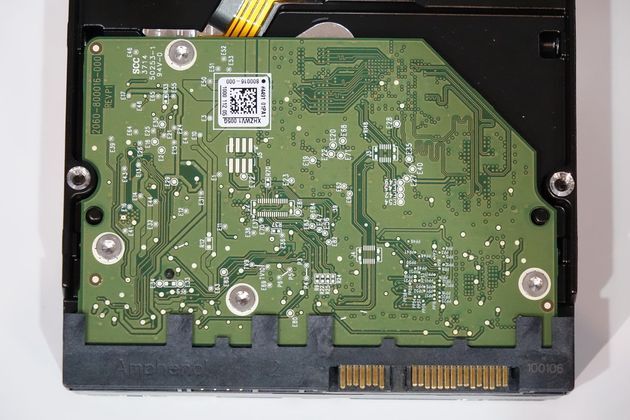 WD SATA Express dysk SSHD - platforma testowa
