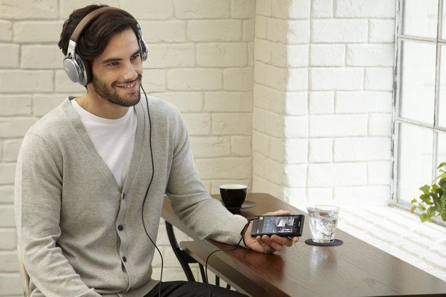 Sony Walkman NW-ZX2 CES