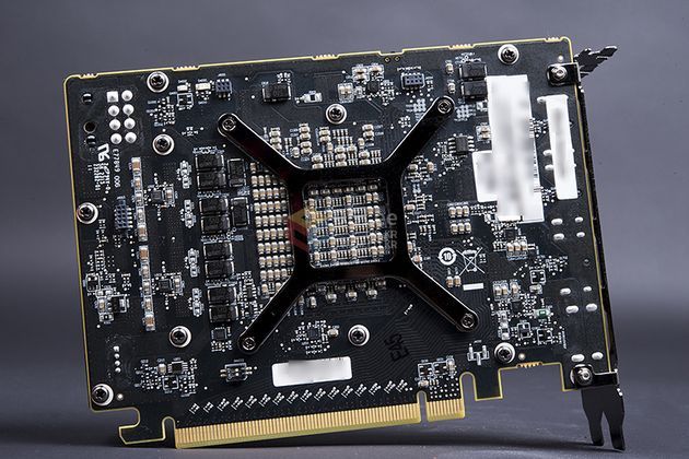 AMD Radeon R9 Nano karta graficzna