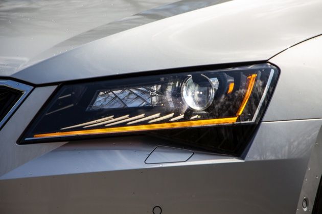 Skoda Superb Combi Laurin &amp; Klemen światła
