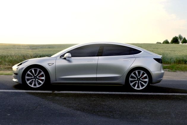 Tesla Model 3 bok