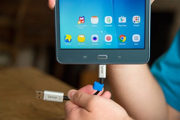 Lexar JumpDrive C20