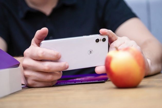 Motorola One aparaty