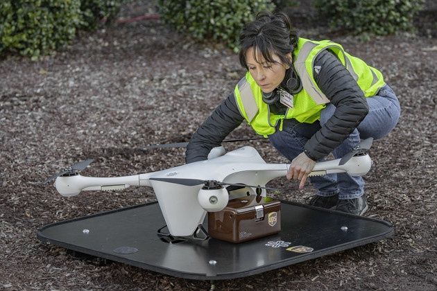 UPS dron dostawa