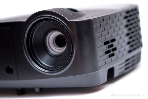 InFocus IN119HDx widok otwory ścianka boczna, port IR