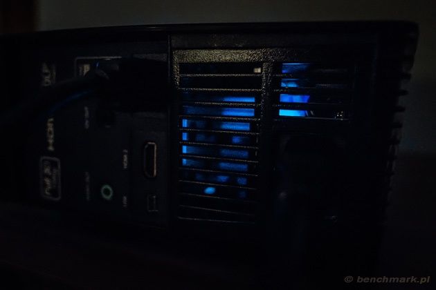 Optoma HD141X złącza ciemność