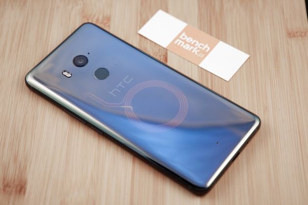 HTC U11+ wersja z przejrzystą obudową