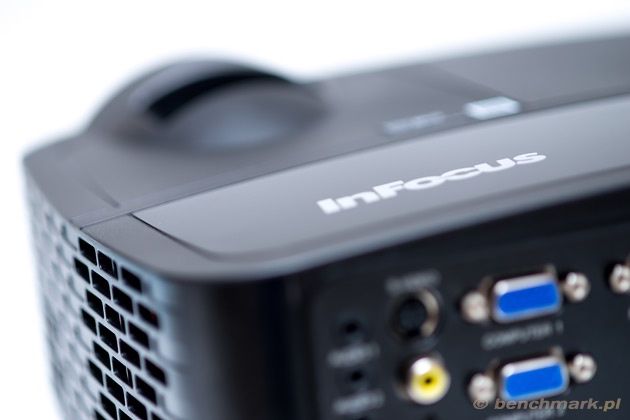 InFocus IN119HDx widok logo producenta obudowa