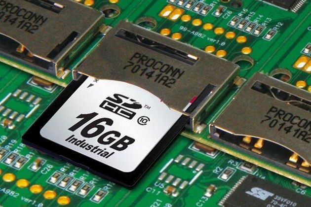 Transcend SDHC 100I układ