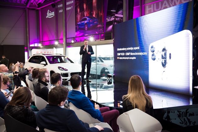 Huawei konferencja w centrum Porsche