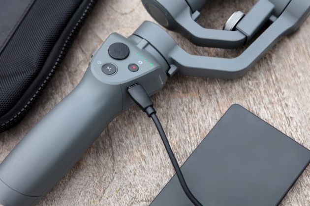 DJI Osmo 2 Mobile ładowanie