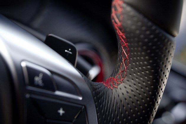 Mercedes A250 Sport - obszycie kierownicy