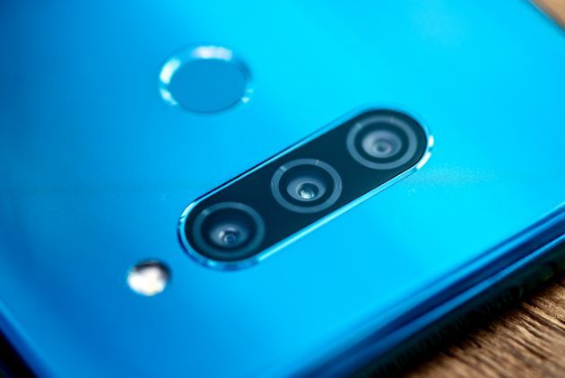 LG Q60 aparaty