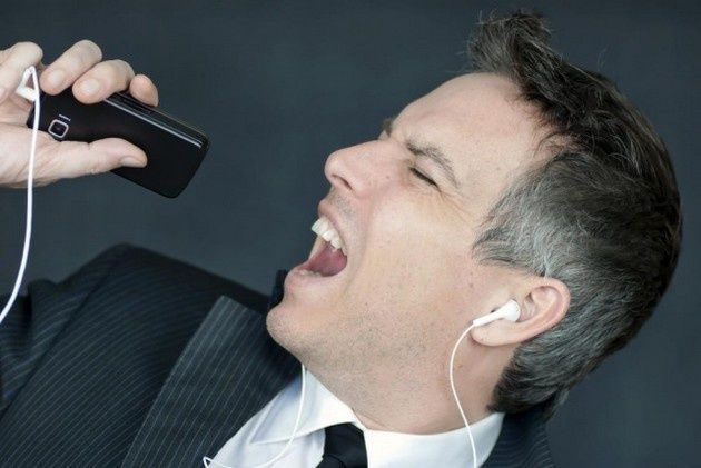 Smartfon śpiew