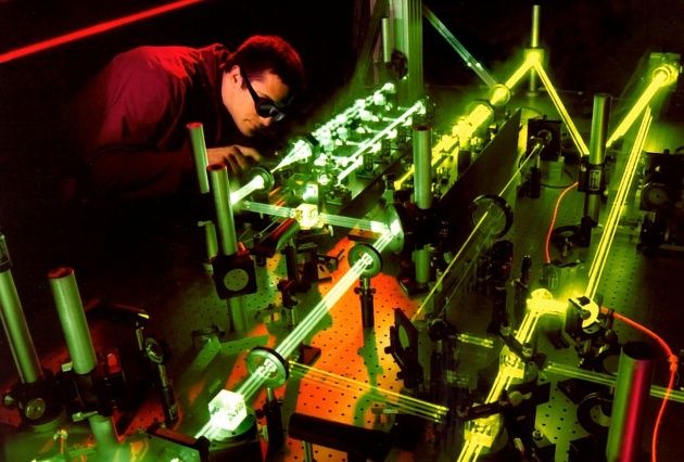 laser eksperyment