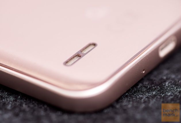 LG Q6 głośnik