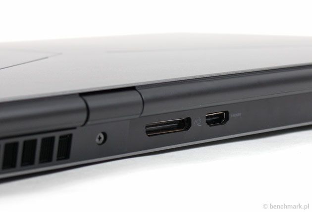 Dell Alienware 17 złącza tył