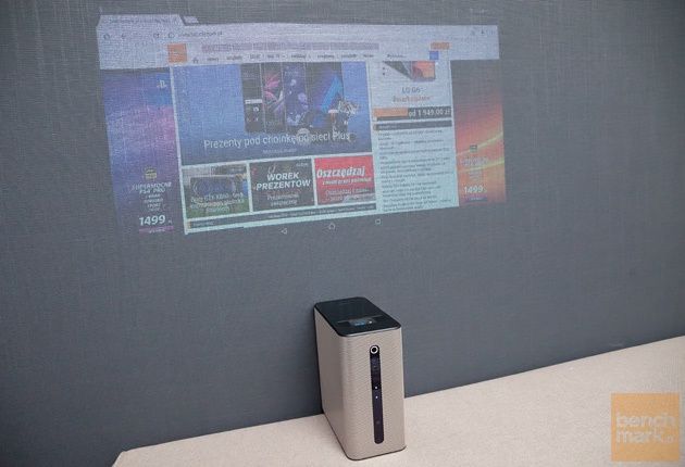 Sony Xperia Touch obraz w pionie