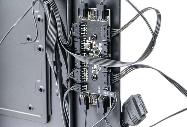 FSP CMT 510 obudowa LED panel