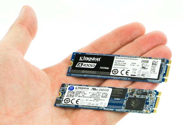 Kingston UV500 SSD w ręce