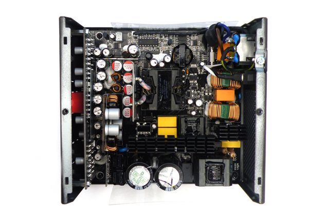 Chieftronic PowerPlay Gold GPU-750FC