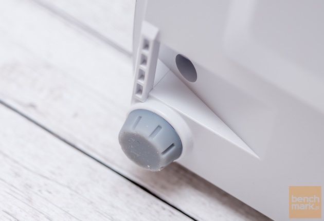 Optoma HD27e regulowana nóżka